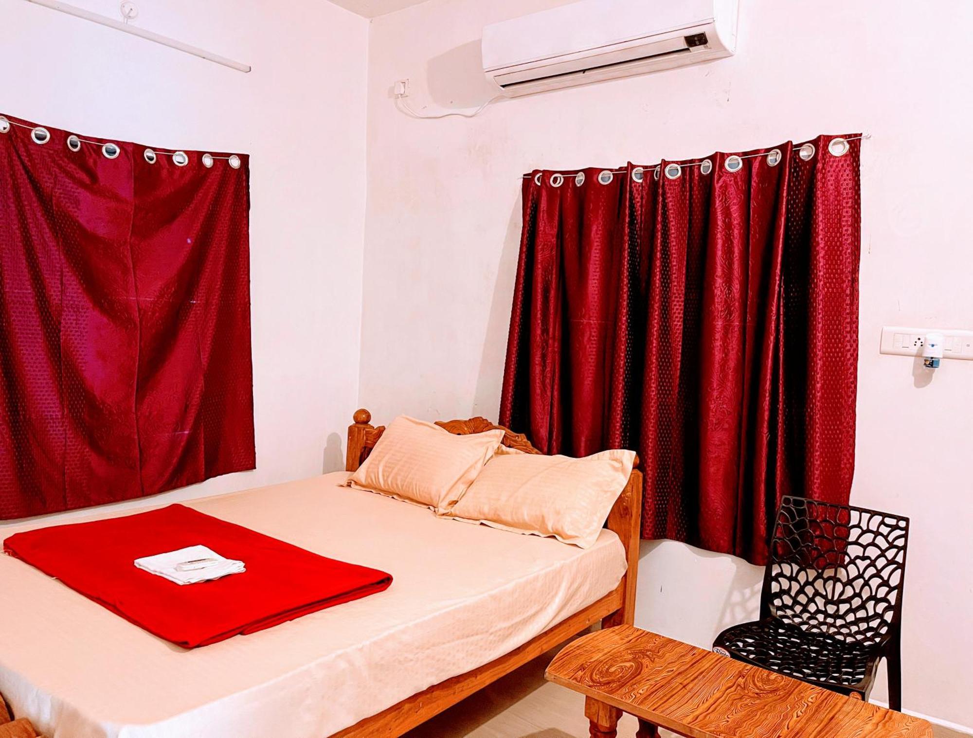 Gt Guest House Virāmpattinam 外观 照片